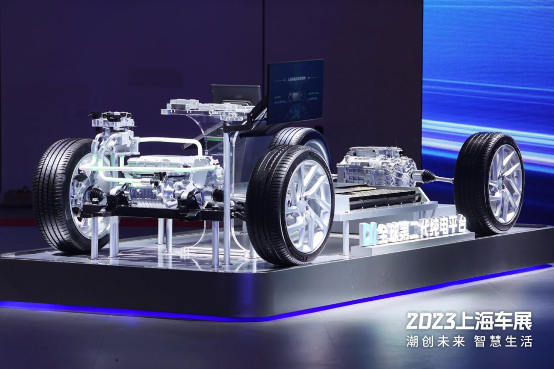 Öйú×ðÁú¼¯ÍÅ